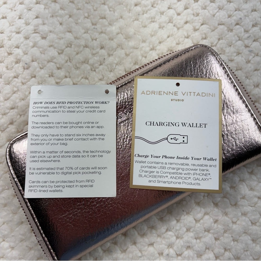 Adrienne Vittadini Rose Gold Metallic Leather Zip Up Charging Wallet Wristlet - Picture 8 of 8